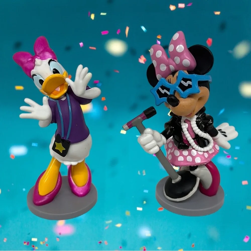 Disney Backstage Makeup Artist Minnie Mouse-Daisy Duck 3